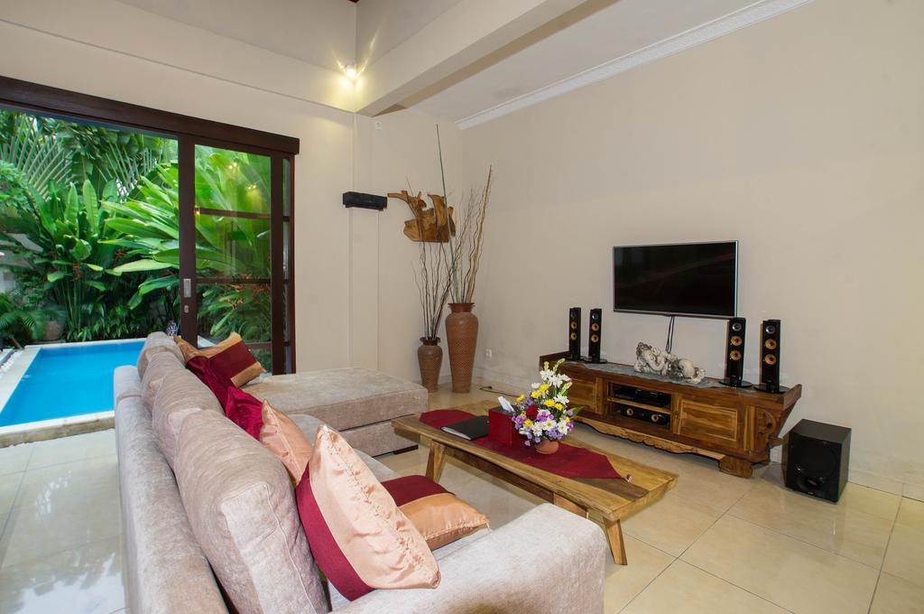 Villa Arushi Seminyak Zewnętrze zdjęcie