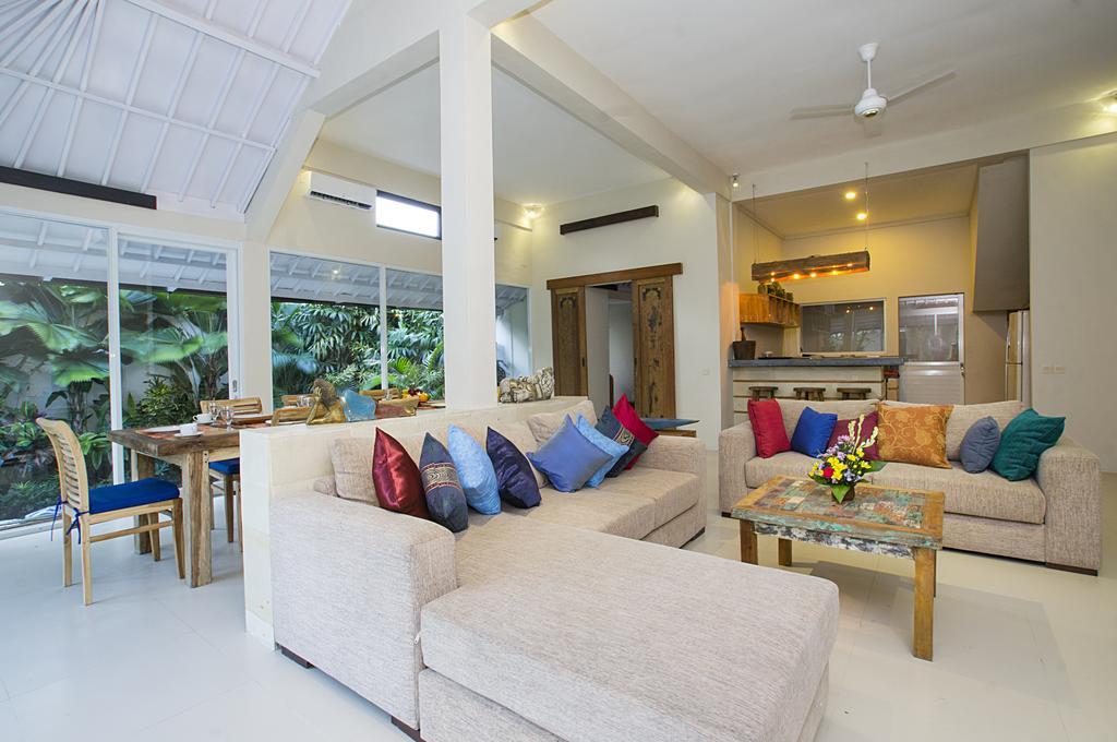 Villa Arushi Seminyak Zewnętrze zdjęcie